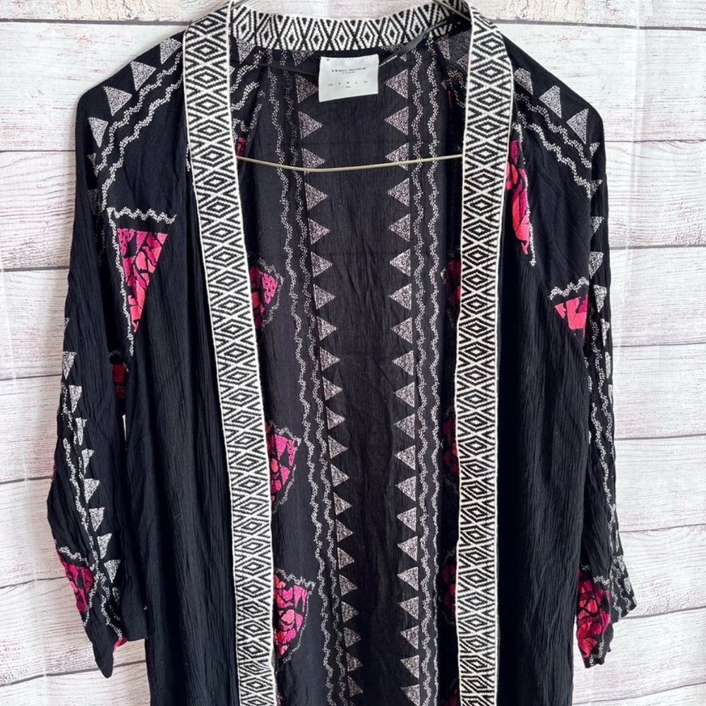VERO MONA Kimono Size Medium